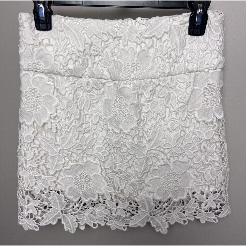 Gianni Bini Women's White Lace Floral Lined Zip Mini Skirt Size Small